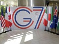  G7         