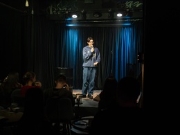  StandUp