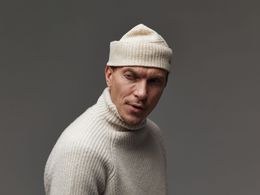 ����������