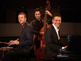 Peter Sarik Trio ()