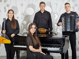 �������