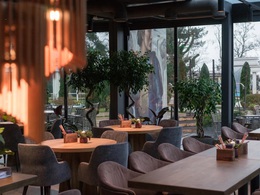 ������ ��