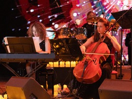  -   2000 . Orchestra of New Time