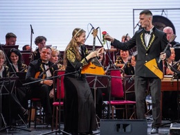����������
