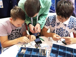 ���������� � ������� ���������� KidSkills ������������ 56 ���������� �������