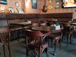 Corner Pub