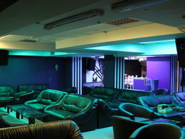 F-Lounge