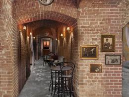 Zionist Bar