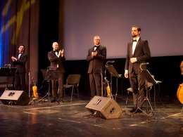 Artfonix.  live.       