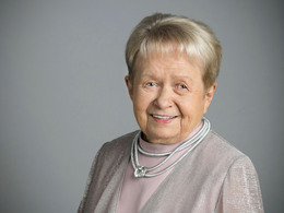 Александра Пахмутова