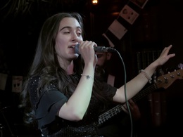 Victoria & The band