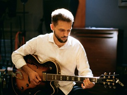 Mainstream jazz guitar. Pavel Ershov