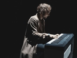 ��������