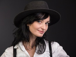 Lena Shery. Lady in Blues