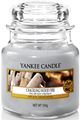   Yankee Candle "Crackling wood fire",  8,6 