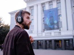 �������