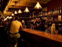 Popcorn bar & stage