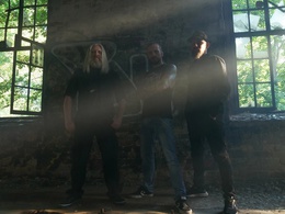  Metal 