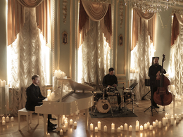 Romantic lounge jazz