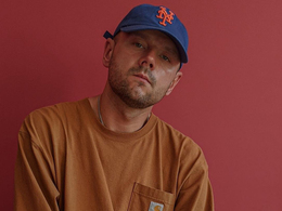 ����-�-����