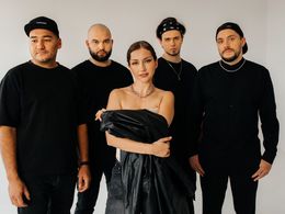 ��������