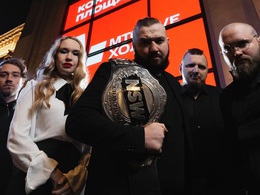 ����������