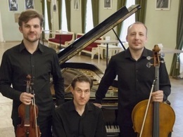 Ultimum trio