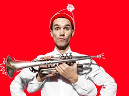 ������ MC